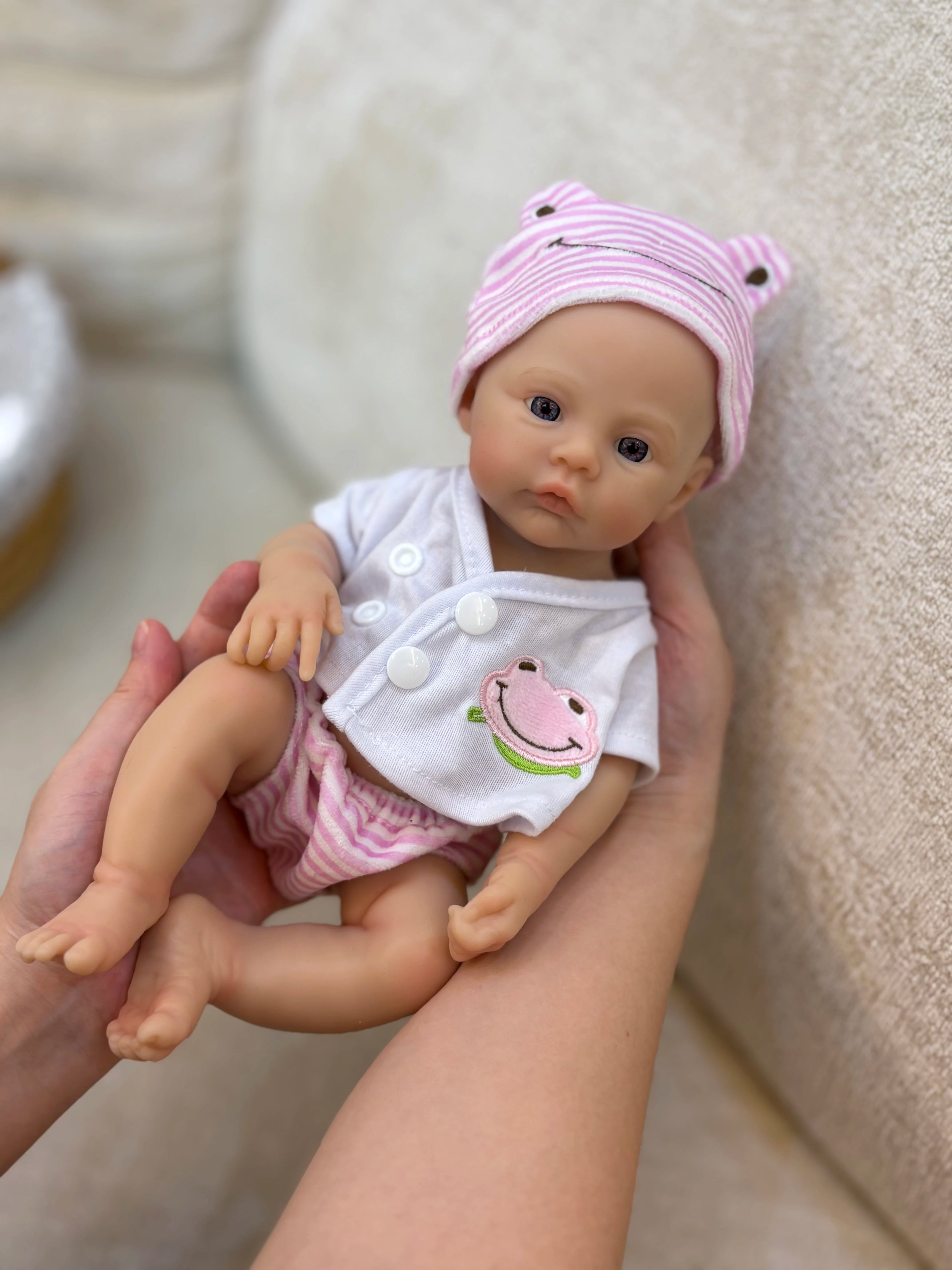 13-Inch Silicone Reborn Baby Girl – Open Mouth, Waterproof, Lifelike Painted